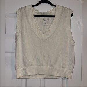 NWT Abercrombie and Fitch Cropped Sweater Vest